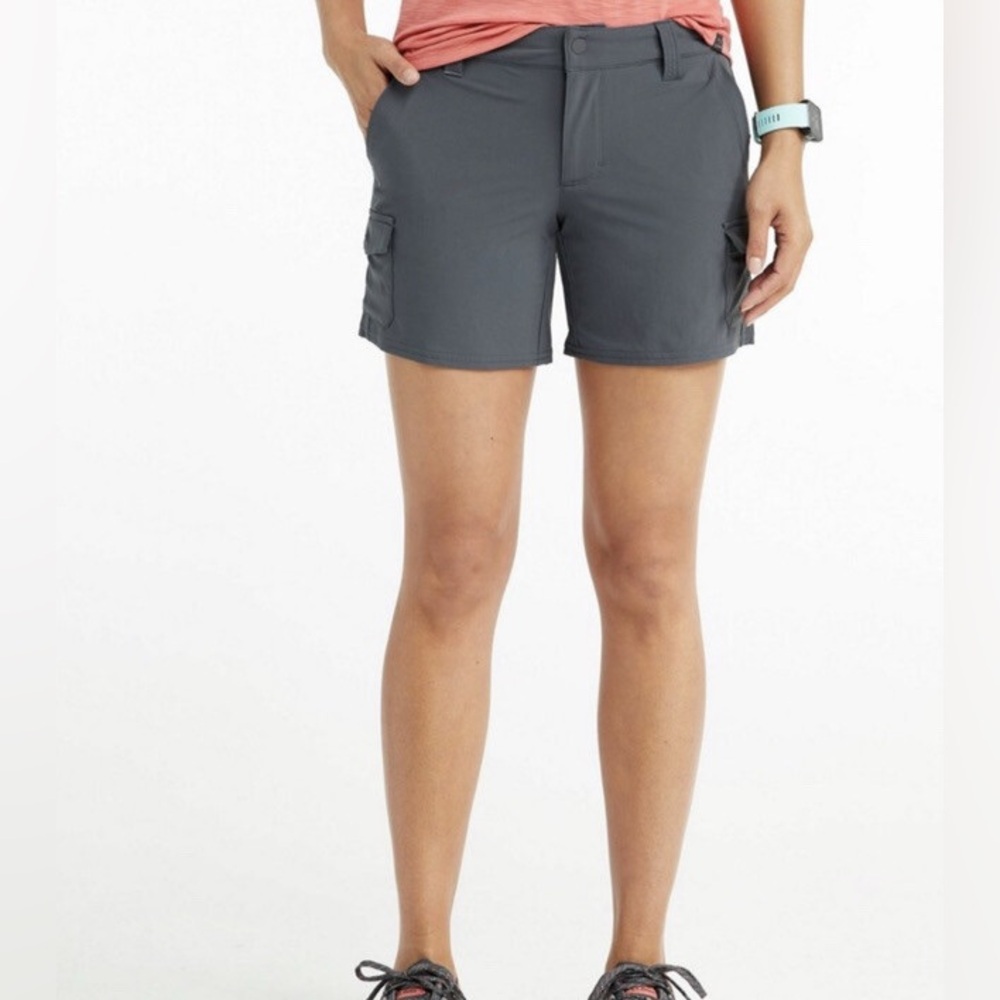 L.L. Bean Gray Cargo Shorts with Classic Design Size 16